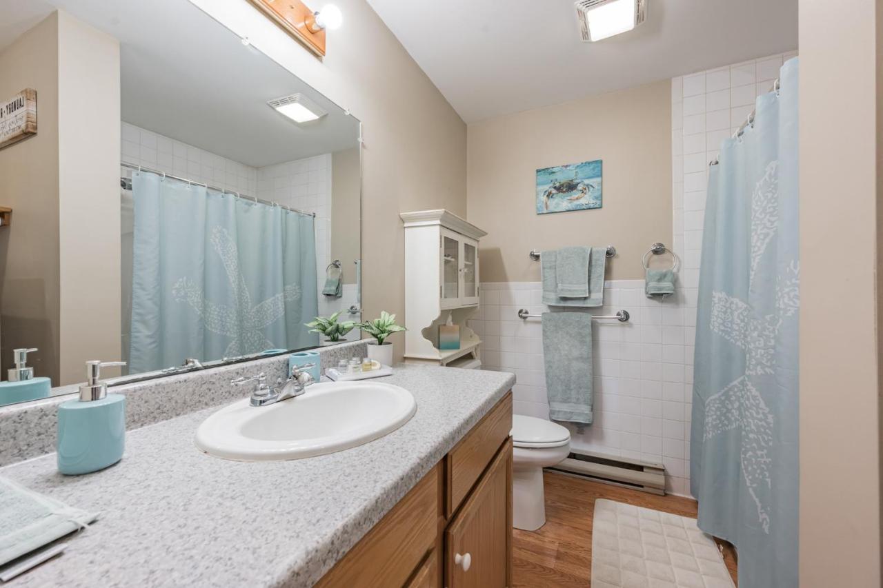 Cozy Bungalow Just Minutes From Mystic, Westerly Beaches, Boating And Casinos! Bungalow グロトン エクステリア 写真
